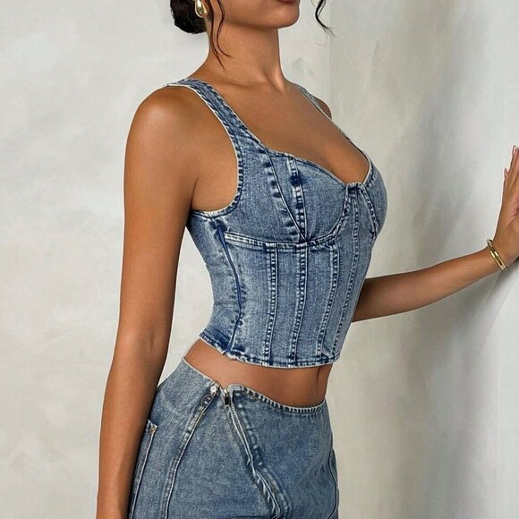 Blue Sexy Women's Sleeveless Denim Casual Top With Backless Design - Picture 4 of 5